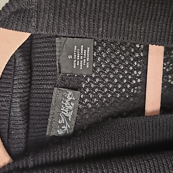 Sweater - Picture 3 of 4